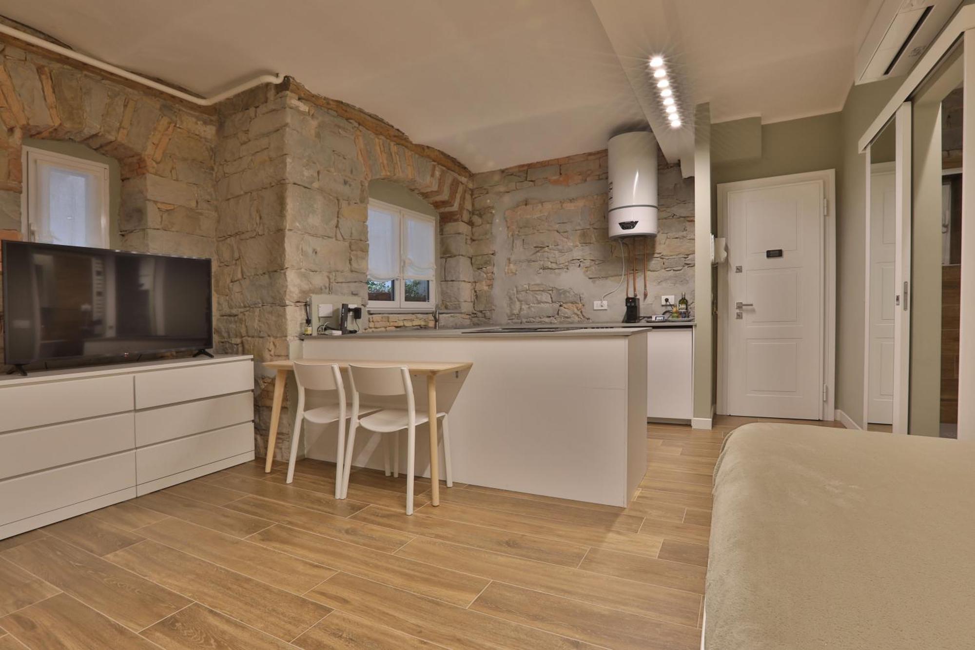 Da Kevin Apartment Trieste Ngoại thất bức ảnh